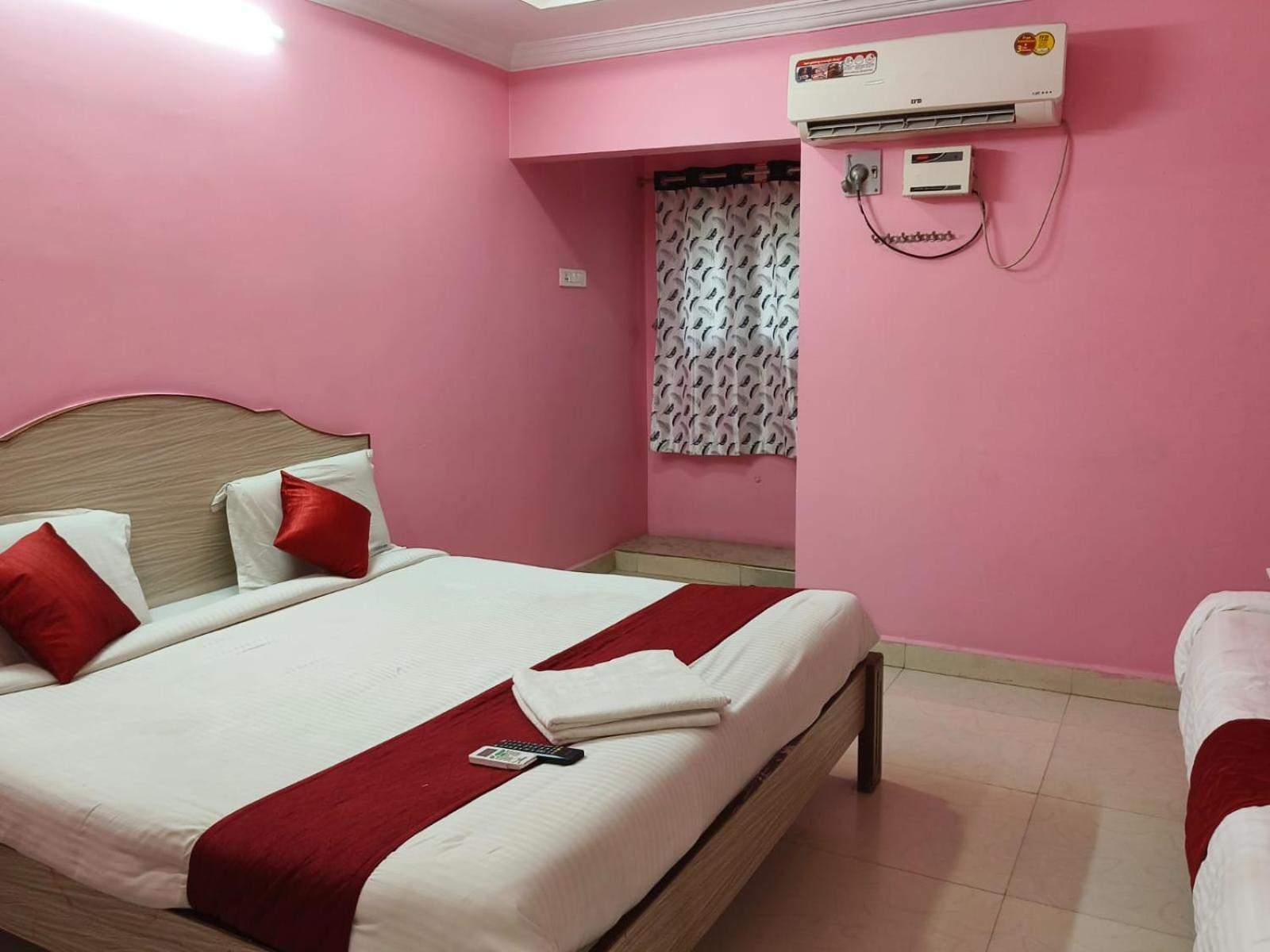 Villa Sujan Residency'S Tirupati Esterno foto