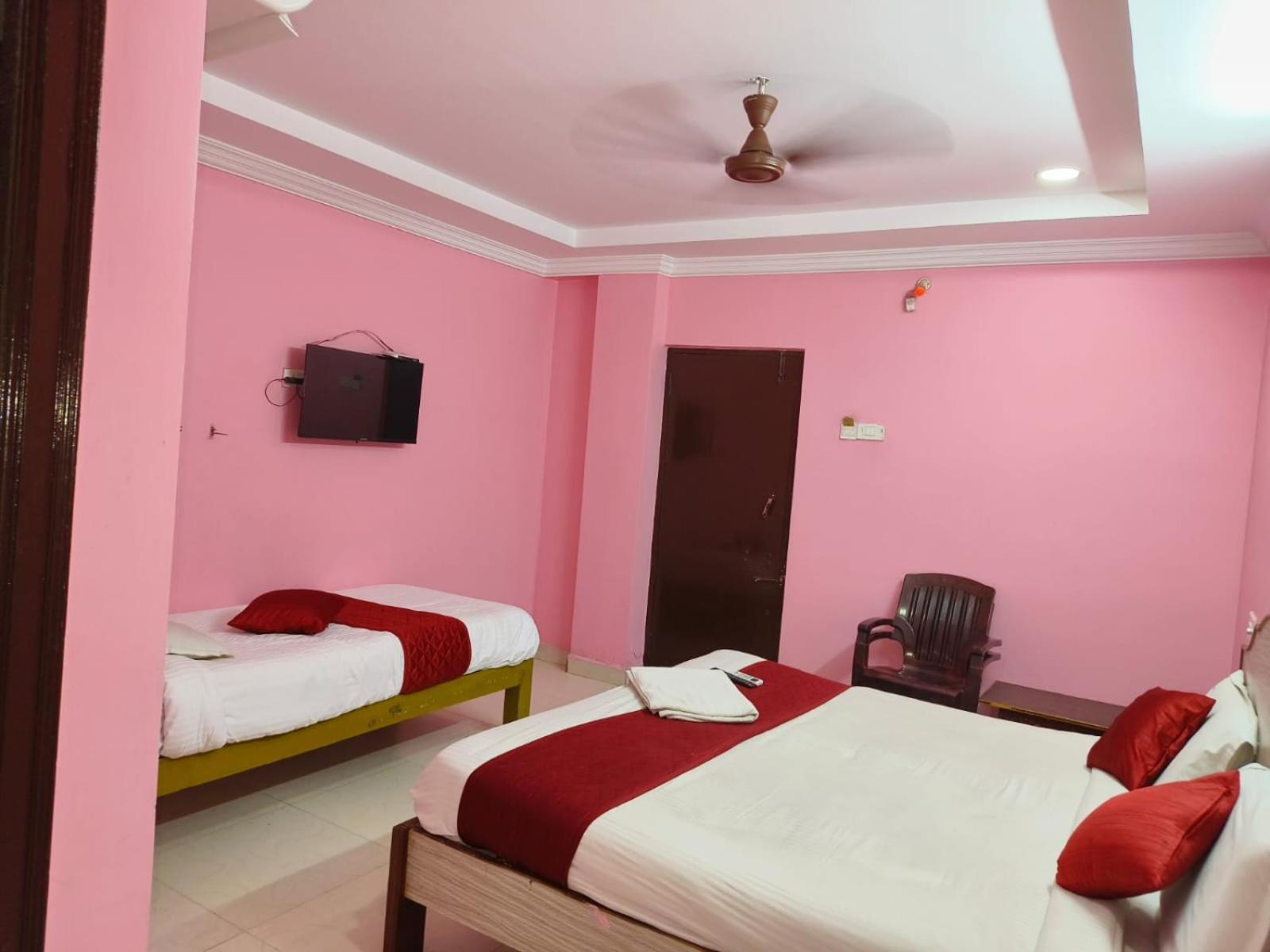 Villa Sujan Residency'S Tirupati Esterno foto
