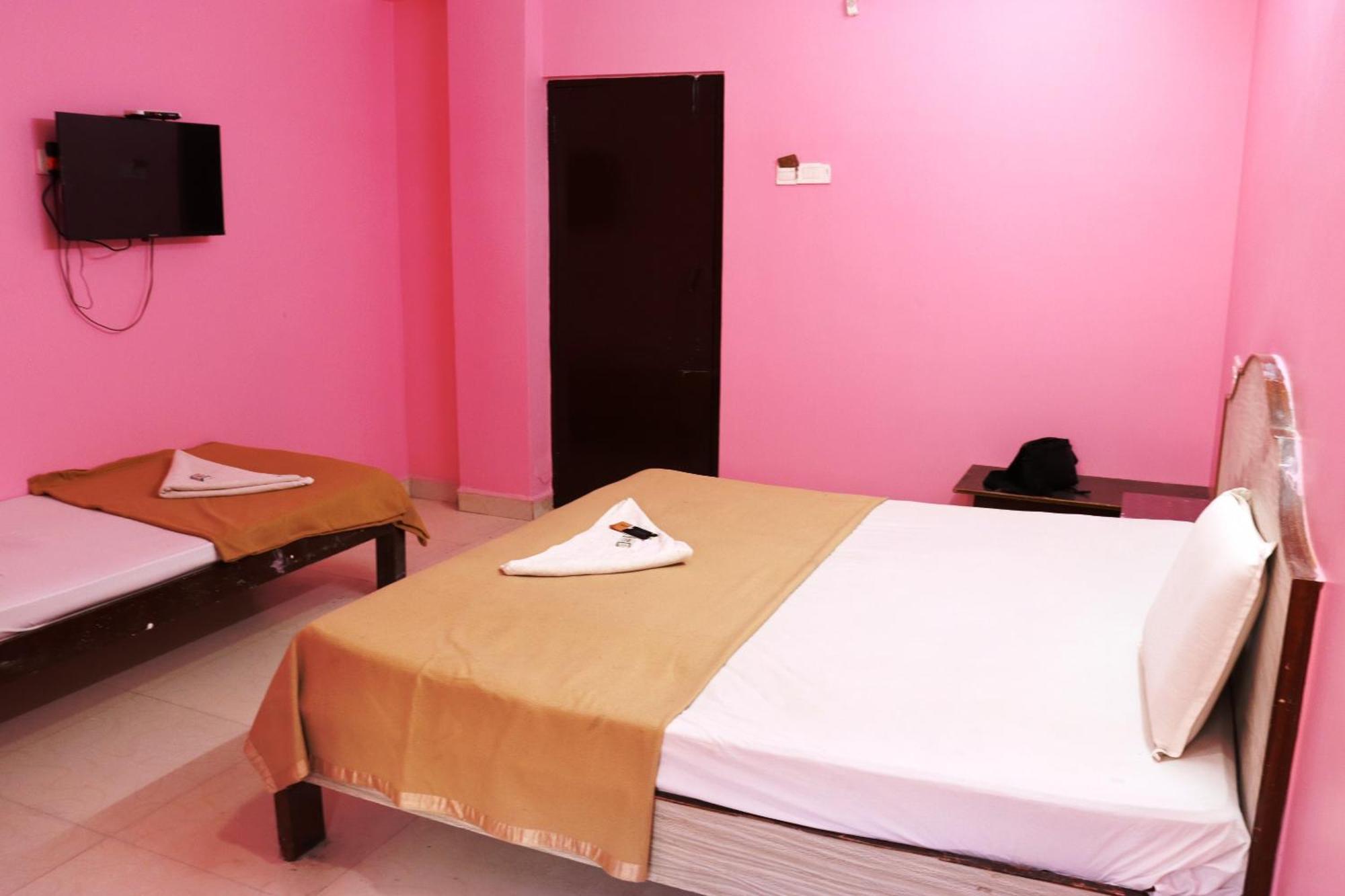Villa Sujan Residency'S Tirupati Esterno foto
